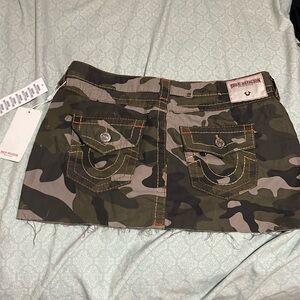 Brand new true religion cargo sadie mini skirt with tags size 27 women's